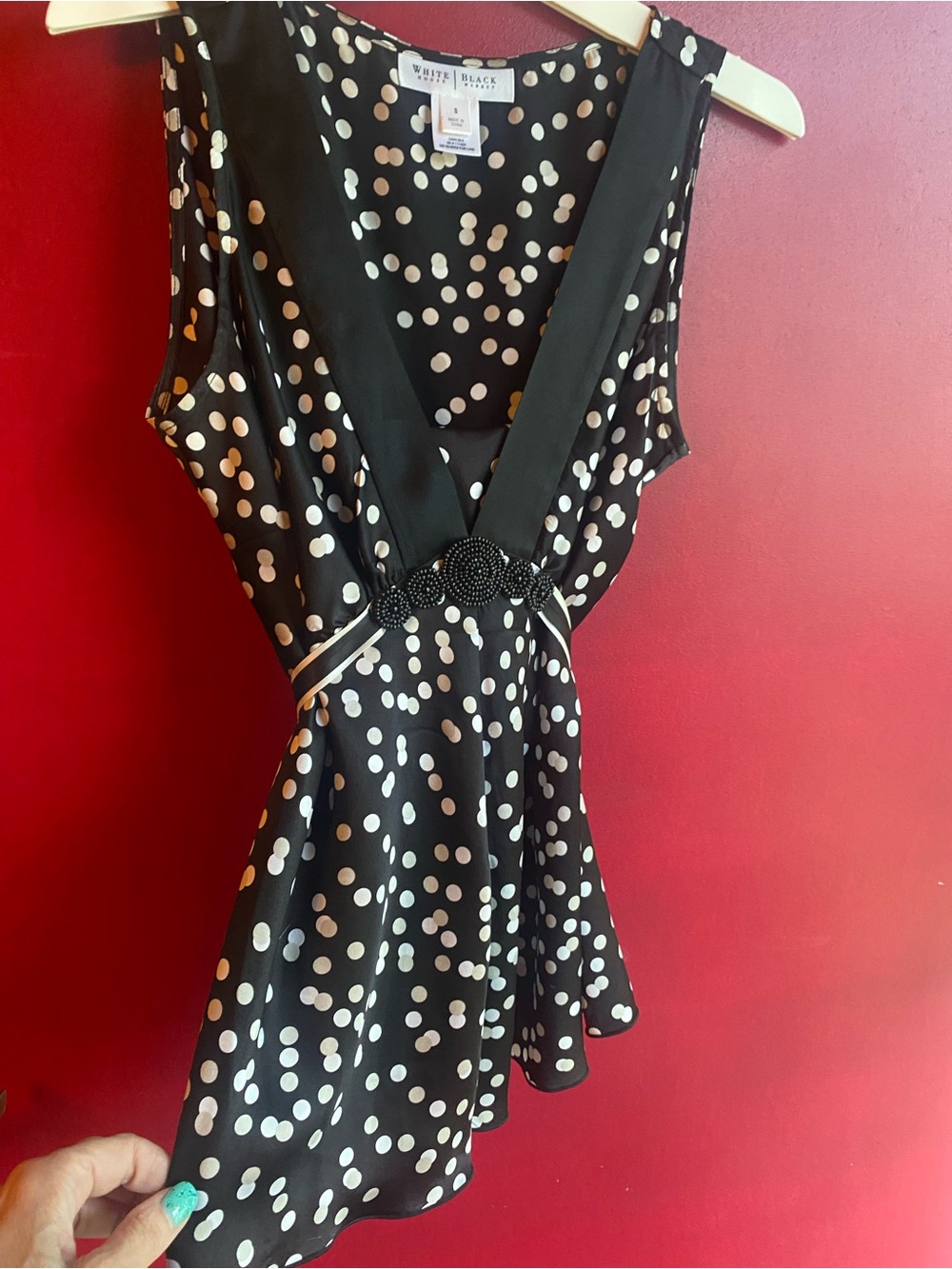 White House Black Market Black and White Polka Dot silk Sleeveless V-Neck Top S